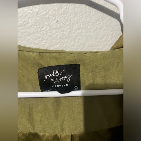 Milk and Honey Spring Green Jacket Long Hood Lightweight Mid Length Cinch Waist - Picture 3 of 4